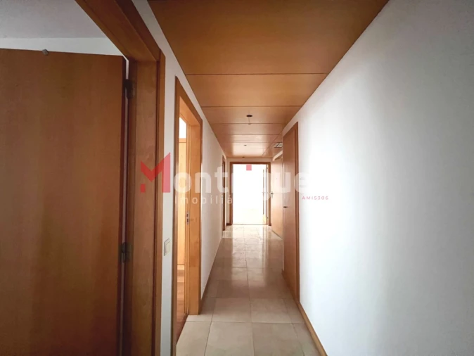 Apartamento T2 para Venda em Parque das Nações Foto 8