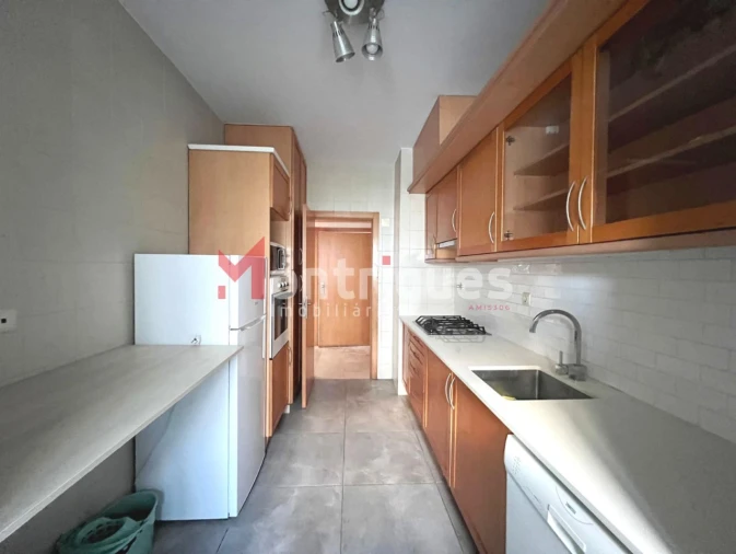 Apartamento T2 para Venda em Parque das Nações Foto 9