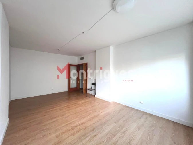 Apartamento T2 para Venda em Parque das Nações Foto 13