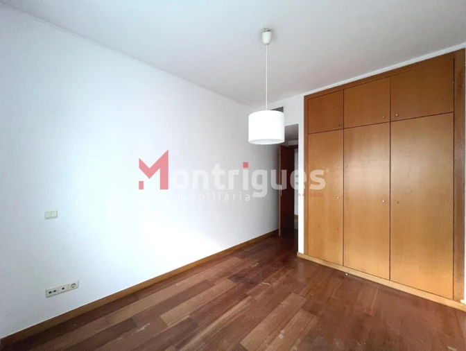 Apartamento T2 para Venda em Parque das Nações Foto 16