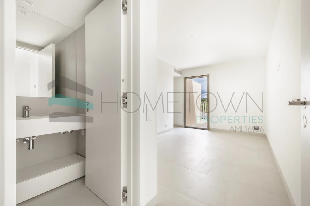 Apartamento T2 para Venda em Quarteira Foto 12