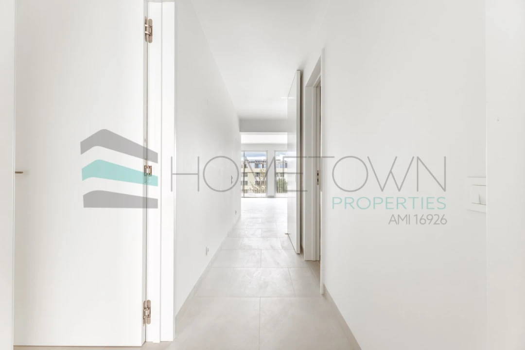 Apartamento T2 para Venda em Quarteira Foto 31