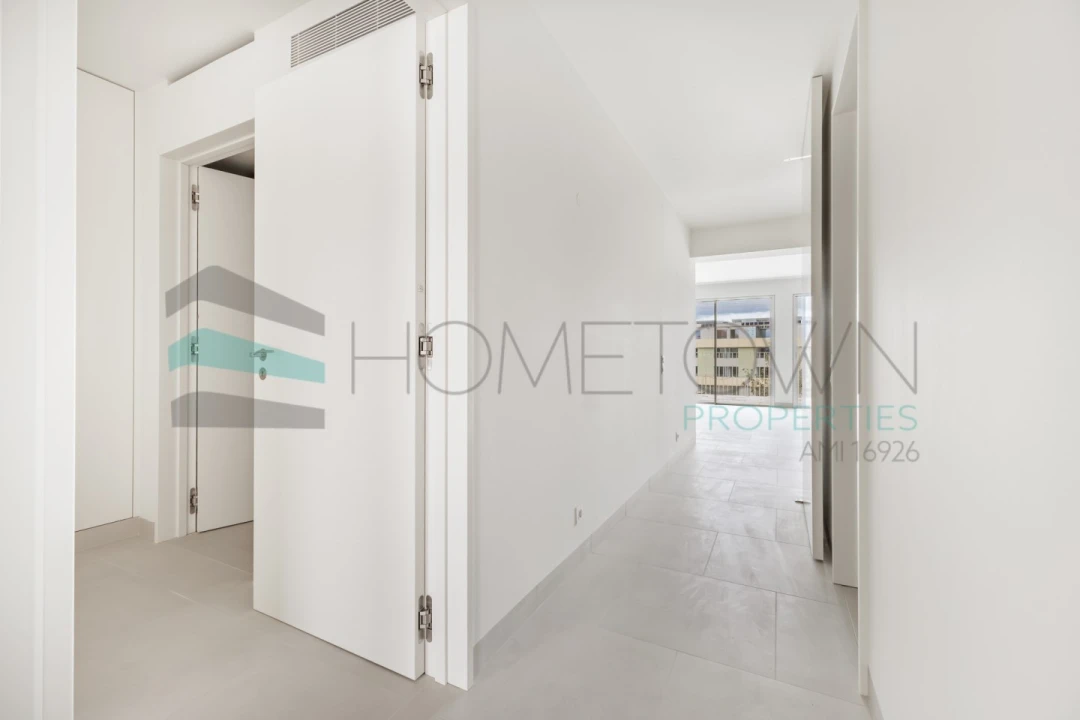 Apartamento T2 para Venda em Quarteira Foto 33