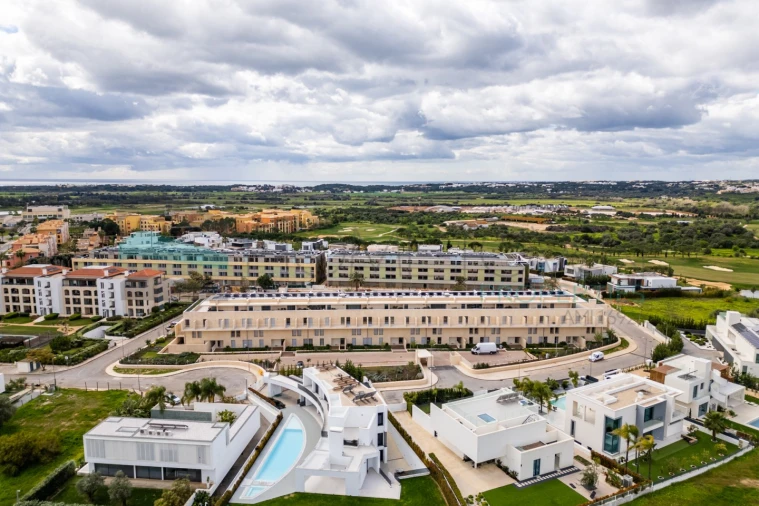 Apartamento T2 para Venda em Quarteira Foto 38