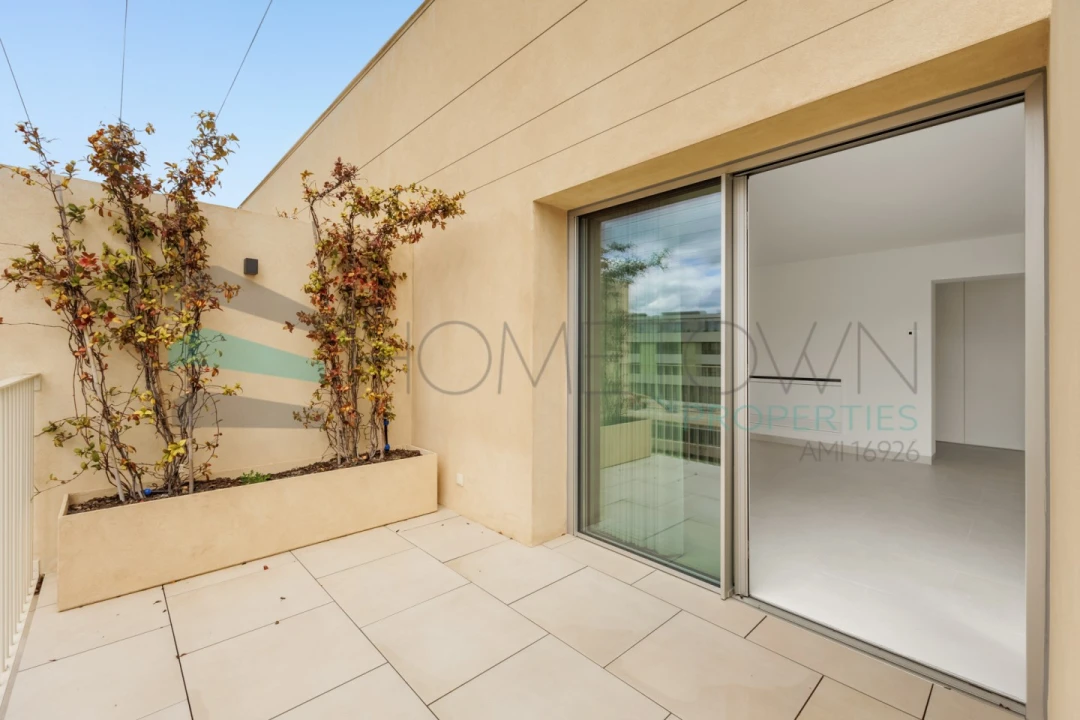 Apartamento T2 para Venda em Quarteira Foto 15