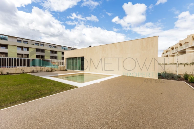 Apartamento T2 para Venda em Quarteira Foto 36