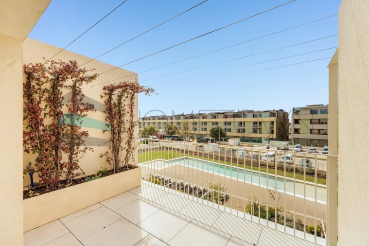 Apartamento T2 para Venda em Quarteira Foto 13