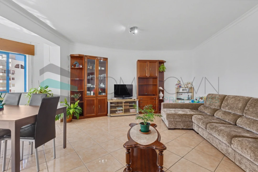 Apartamento T2 para Venda em Quarteira Foto 5