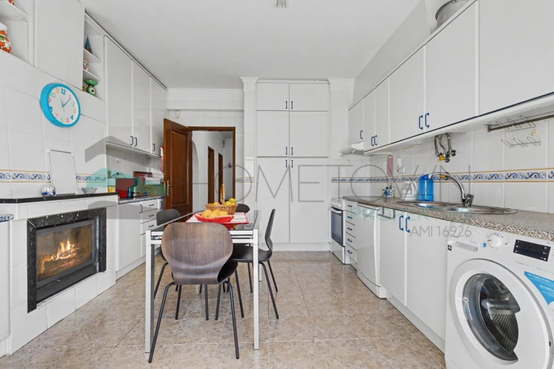 Apartamento T2 para Venda em Quarteira Foto 14