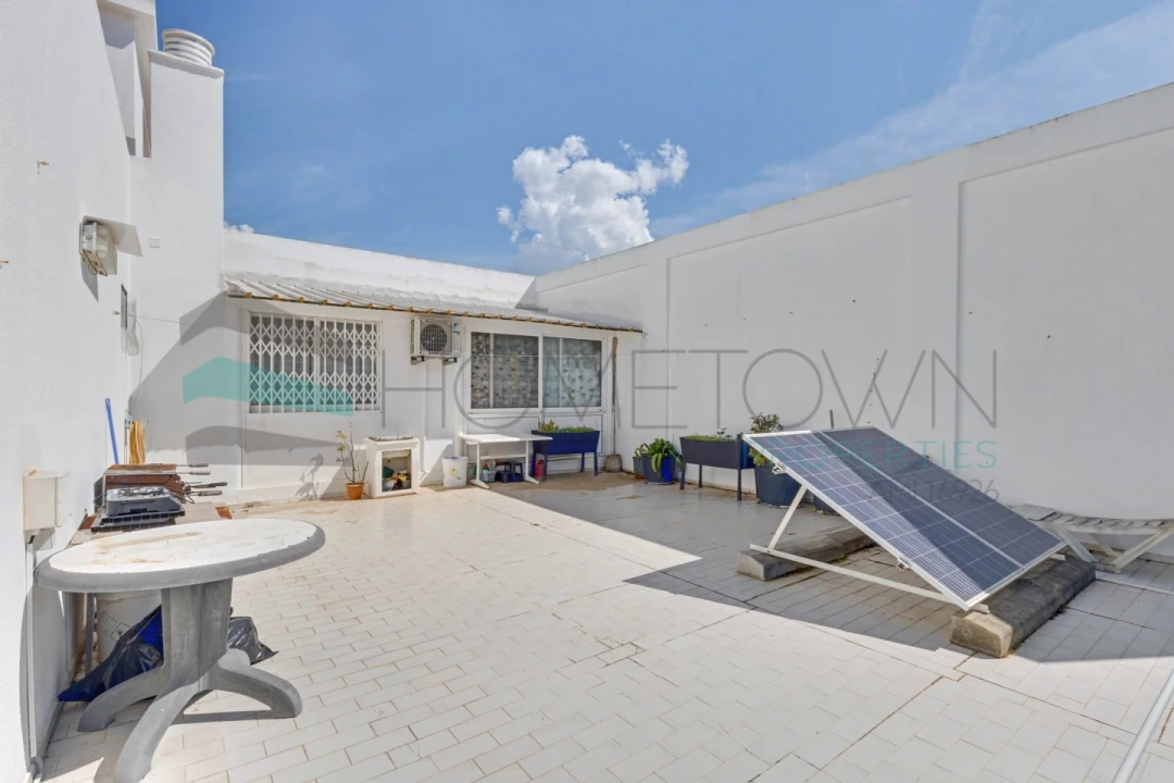 Apartamento T2 para Venda em Quarteira Foto 38