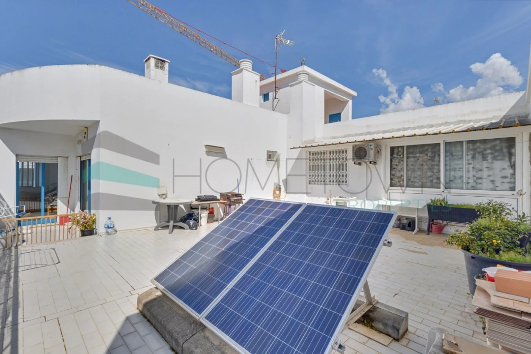 Apartamento T2 para Venda em Quarteira Foto 40