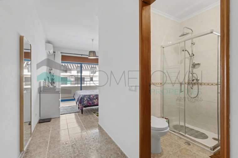 Apartamento T2 para Venda em Quarteira Foto 18