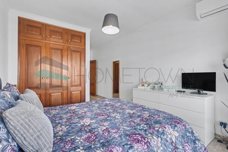 Apartamento T2 para Venda em Quarteira Foto 23