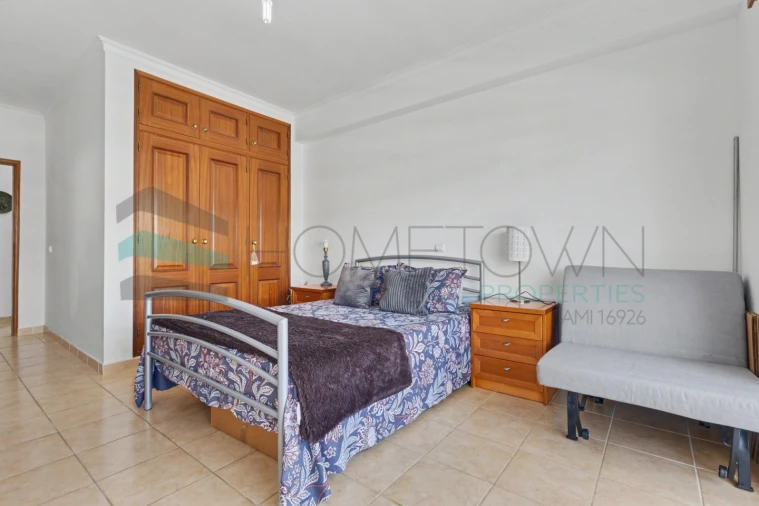 Apartamento T2 para Venda em Quarteira Foto 25