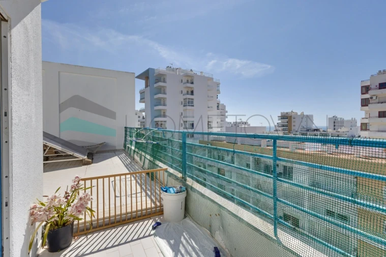 Apartamento T2 para Venda em Quarteira Foto 37