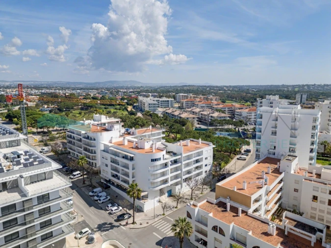 Apartamento T2 para Venda em Quarteira Foto 44