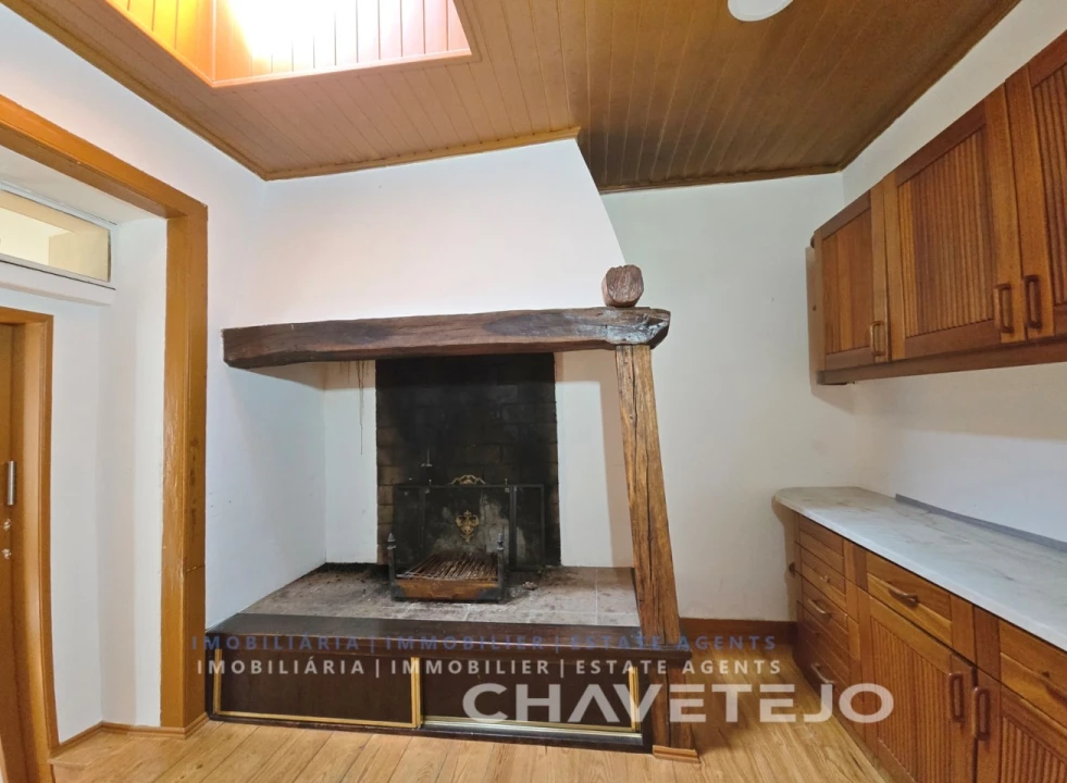 Moradia T2 para Venda em Seiça Foto 10