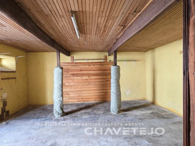 Moradia T2 para Venda em Seiça Foto 3