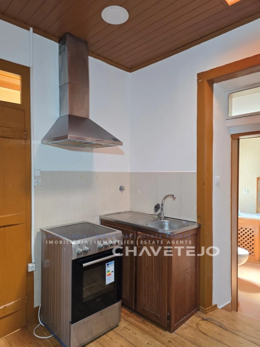 Moradia T2 para Venda em Seiça Foto 11