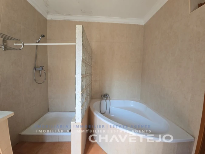 Moradia T2 para Venda em Seiça Foto 15