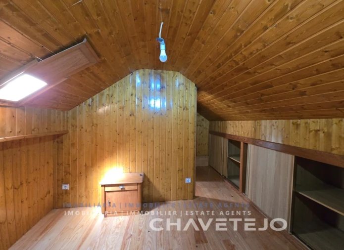 Moradia T2 para Venda em Seiça Foto 24