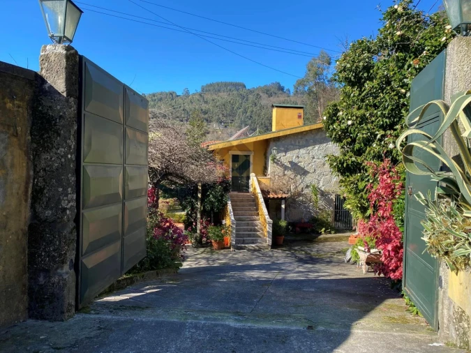 Quinta T3 para Venda em Ribeira do Neiva Foto 3