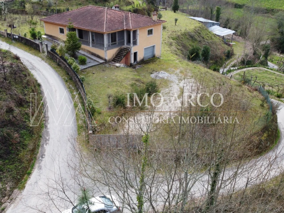 Quinta T3 para Venda em Vale de Bouro Foto 1