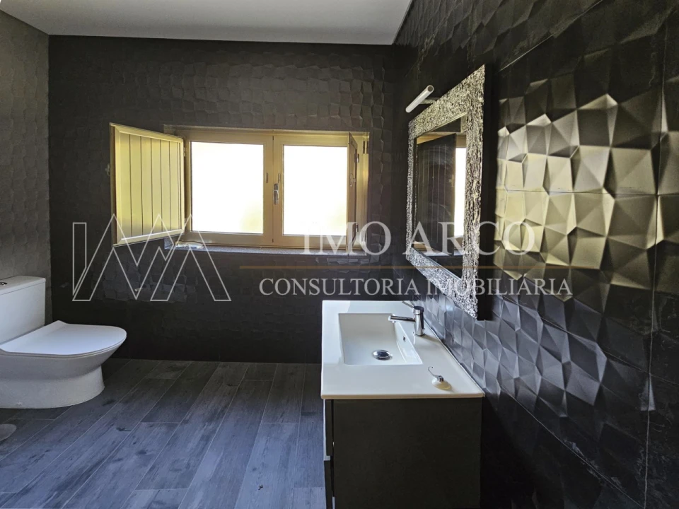 Quinta T3 para Venda em Vale de Bouro Foto 7