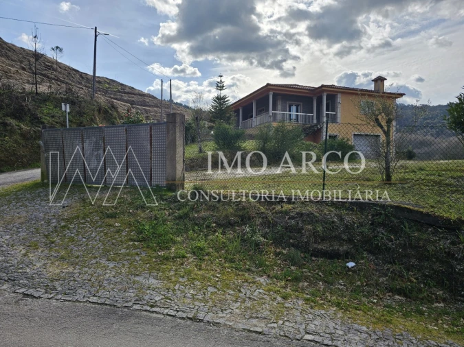 Quinta T3 para Venda em Vale de Bouro Foto 2