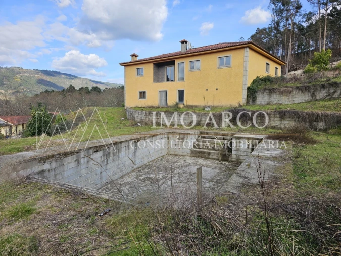 Quinta T3 para Venda em Vale de Bouro Foto 3