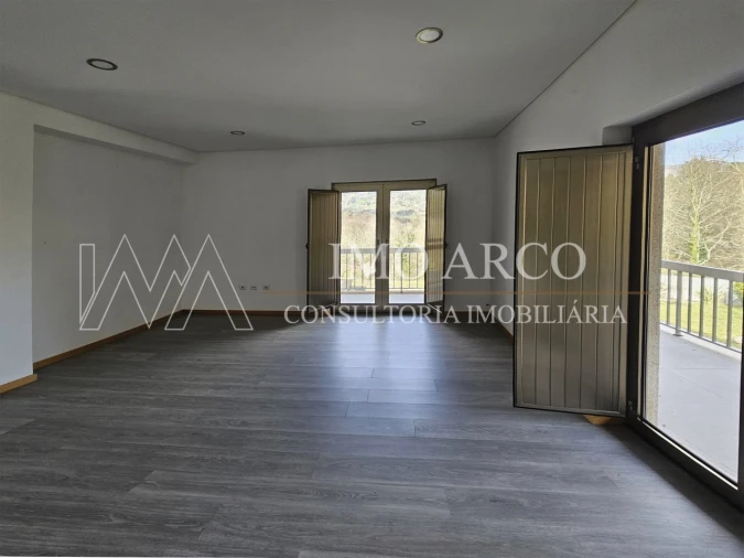 Quinta T3 para Venda em Vale de Bouro Foto 10