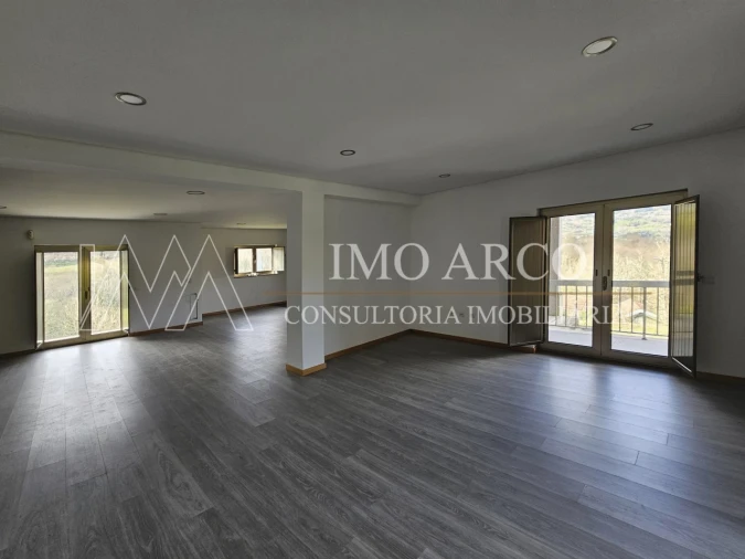 Quinta T3 para Venda em Vale de Bouro Foto 15