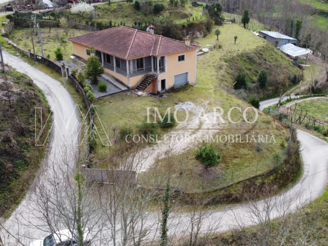 Quinta T3 para Venda em Vale de Bouro Foto 11