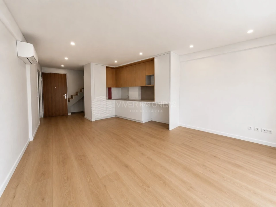Apartamento T1 para Venda em Costa da Caparica Foto 2