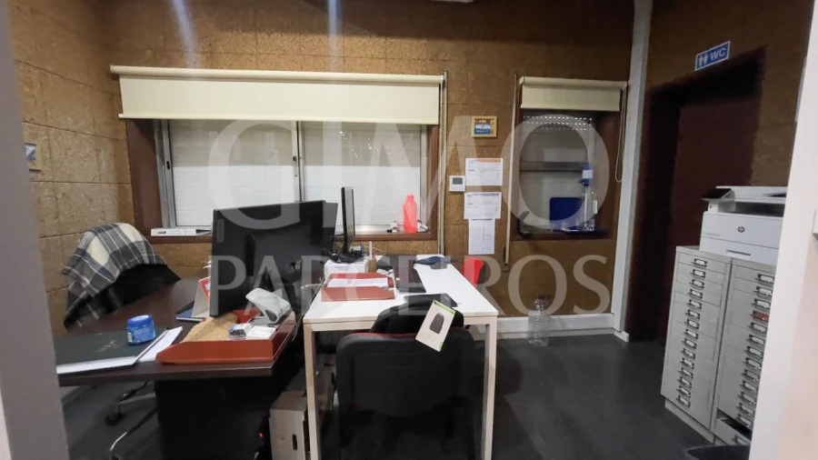 Loja para Arrendamento em Oliveira do Bairro Foto 4