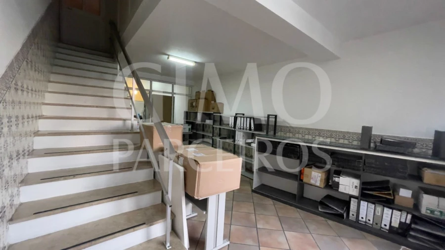 Loja para Arrendamento em Oliveira do Bairro Foto 10