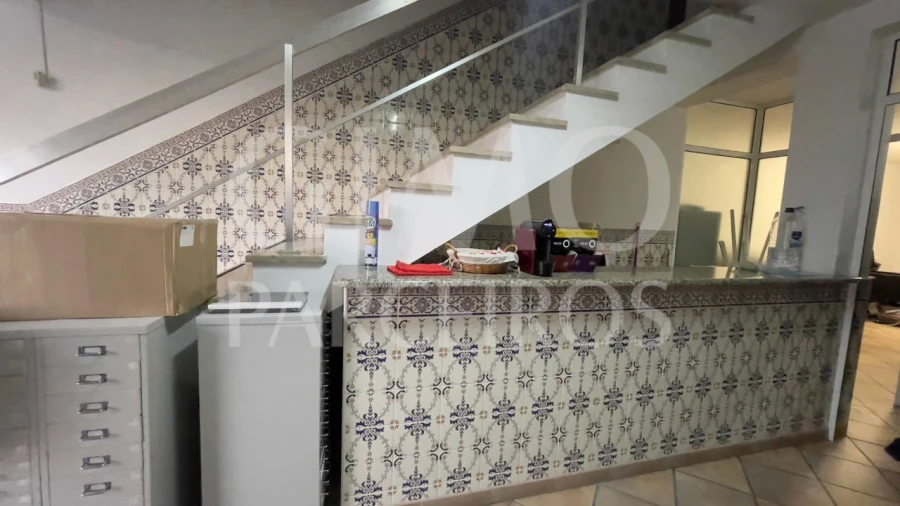 Loja para Arrendamento em Oliveira do Bairro Foto 12