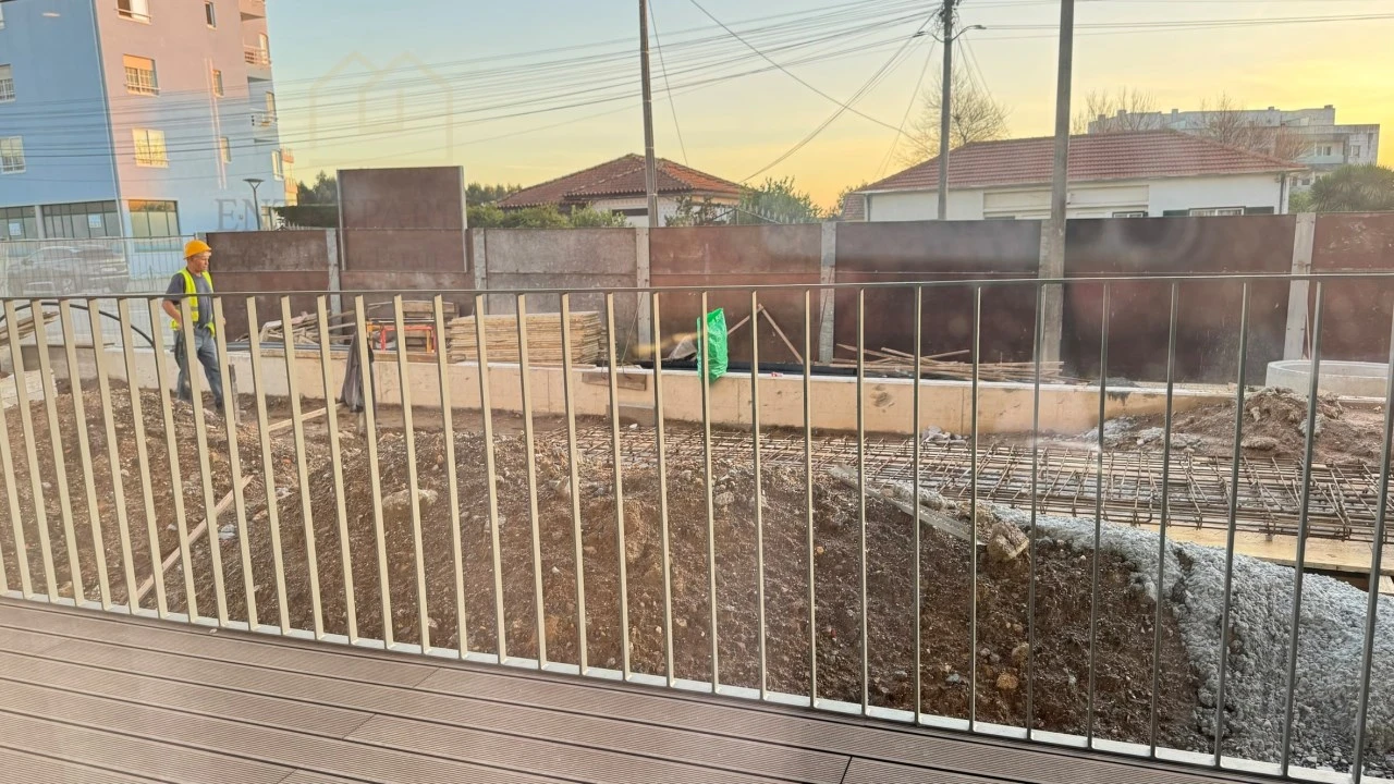 Apartamento T3 para Venda em São Felix da Marinha Foto 33