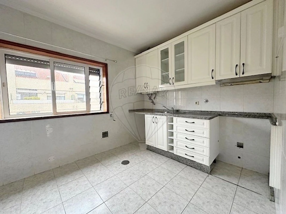 Apartamento T2 para Venda em Madalena Foto 1