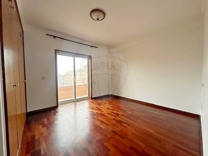 Apartamento T2 para Venda em Madalena Foto 9