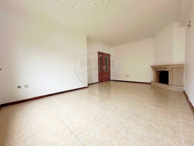 Apartamento T2 para Venda em Madalena Foto 2