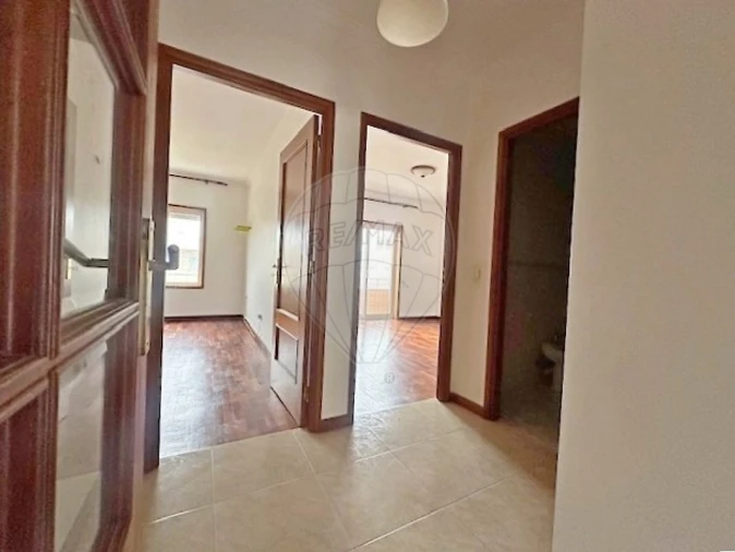 Apartamento T2 para Venda em Madalena Foto 6