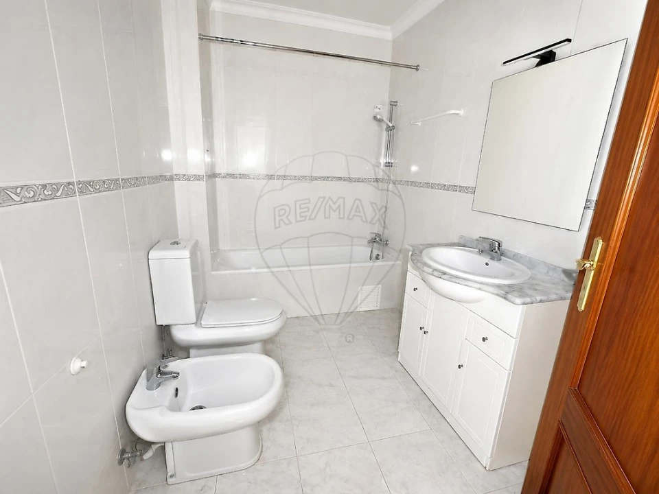 Apartamento T2 para Venda em Madalena Foto 8