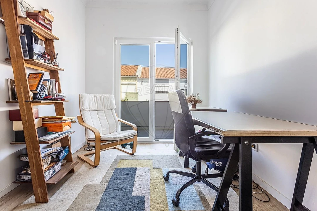 Moradia T4 para Venda em Santa Maria e São Miguel, São Martinho, São Pedro Penaferrim Foto 35