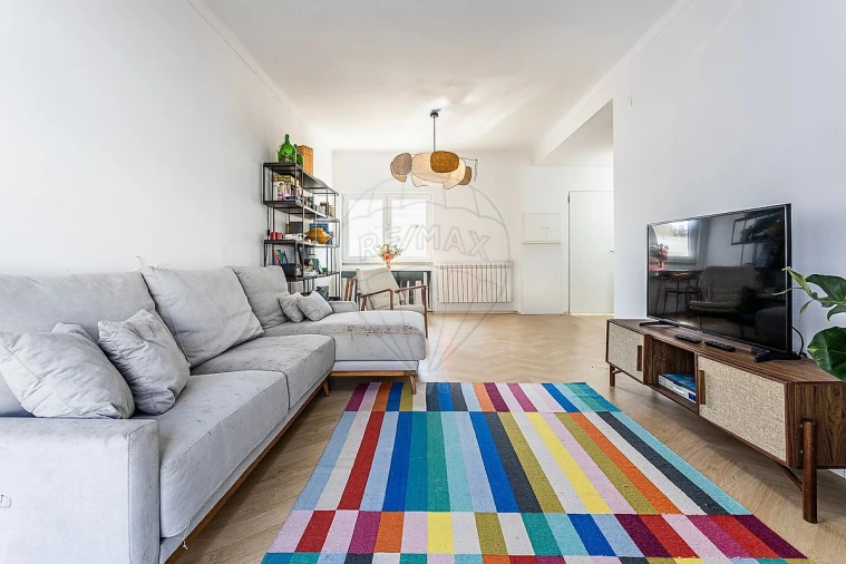 Moradia T4 para Venda em Santa Maria e São Miguel, São Martinho, São Pedro Penaferrim Foto 8