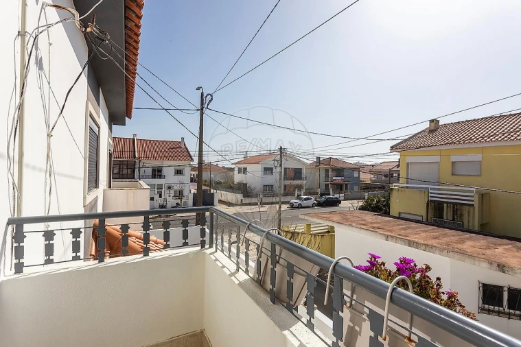 Moradia T4 para Venda em Santa Maria e São Miguel, São Martinho, São Pedro Penaferrim Foto 29