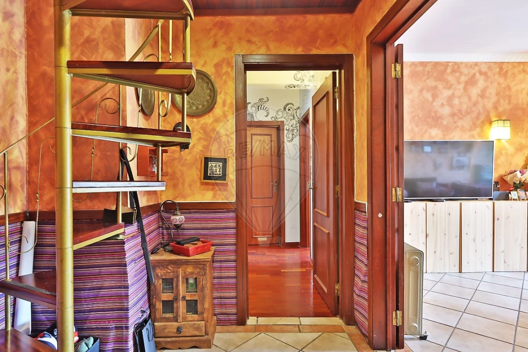 Apartamento T2 para Venda em Santa Maria e São Miguel, São Martinho, São Pedro Penaferrim Foto 6