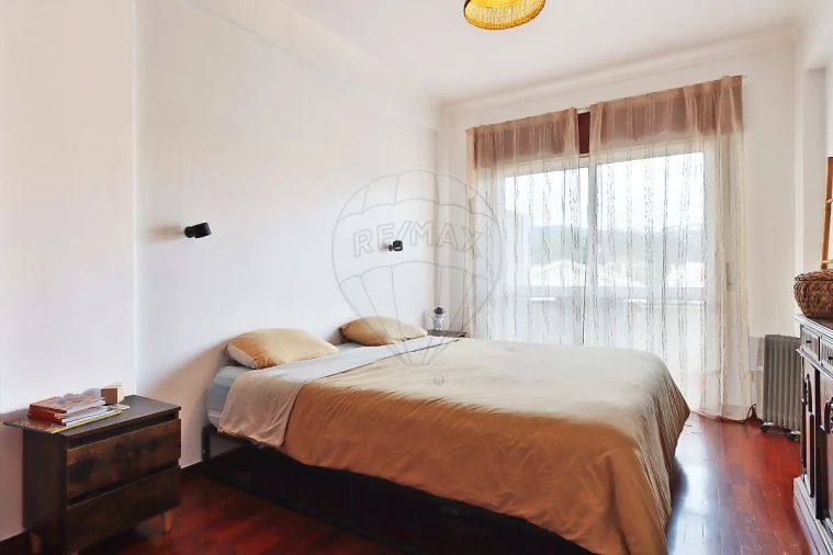 Apartamento T2 para Venda em Santa Maria e São Miguel, São Martinho, São Pedro Penaferrim Foto 8