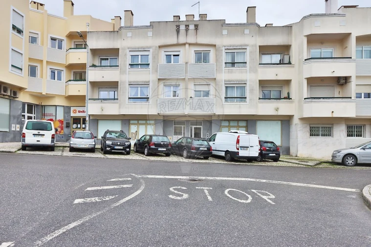 Apartamento T2 para Venda em Santa Maria e São Miguel, São Martinho, São Pedro Penaferrim Foto 17