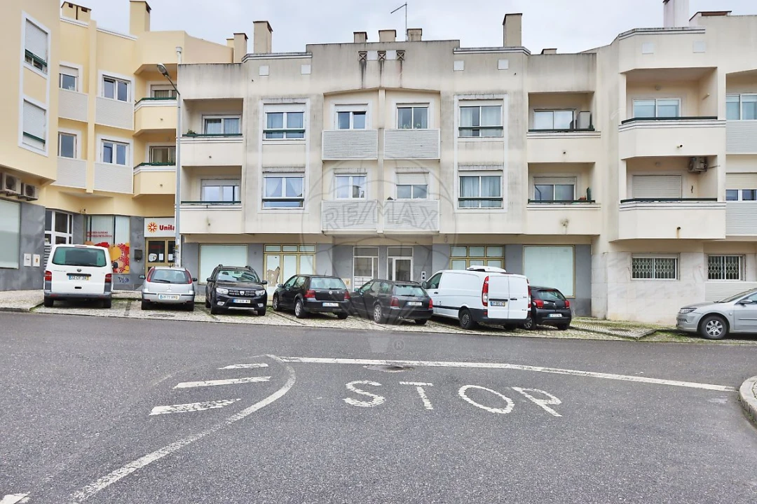 Apartamento T2 para Venda em Santa Maria e São Miguel, São Martinho, São Pedro Penaferrim Foto 17